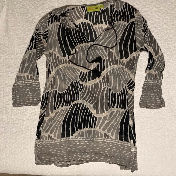 Rock Flower Paper Patterned Tunic | Size M | Resortwear | Breezy - Picture 1 of 10